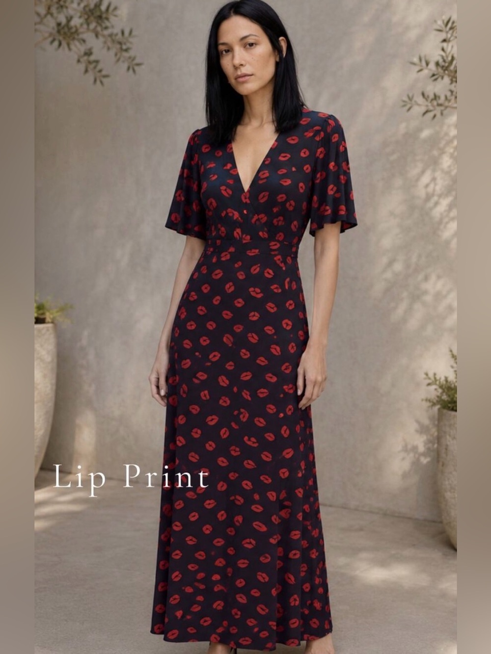 Red Lip Print Maxi Dress Black Novelty V-Neck Flowy Date Night Size 6